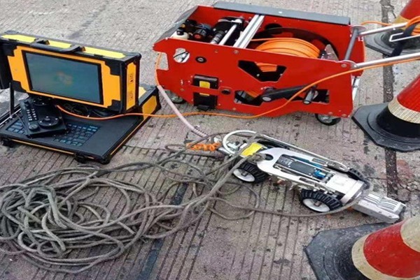 保亭CCTV管道检测机器人